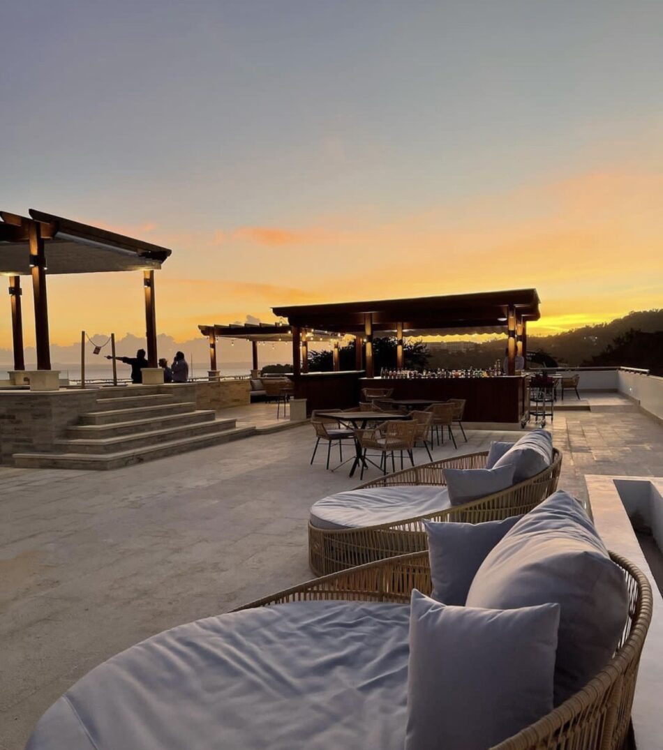 Lounge Bar